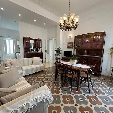 Lux Domus Apartment Бари Экстерьер фото