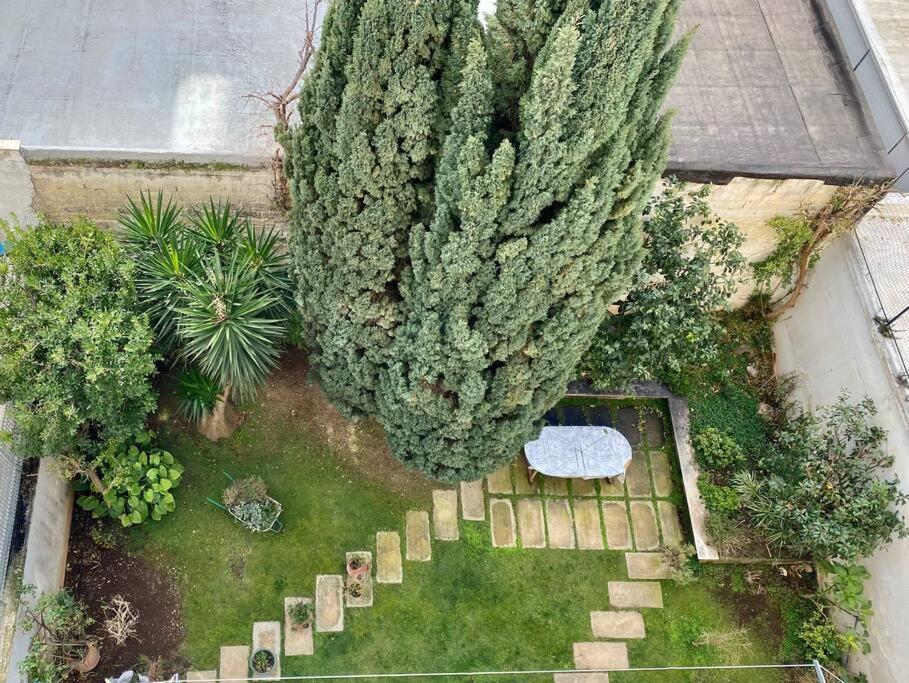 Lux Domus Apartment Бари Экстерьер фото