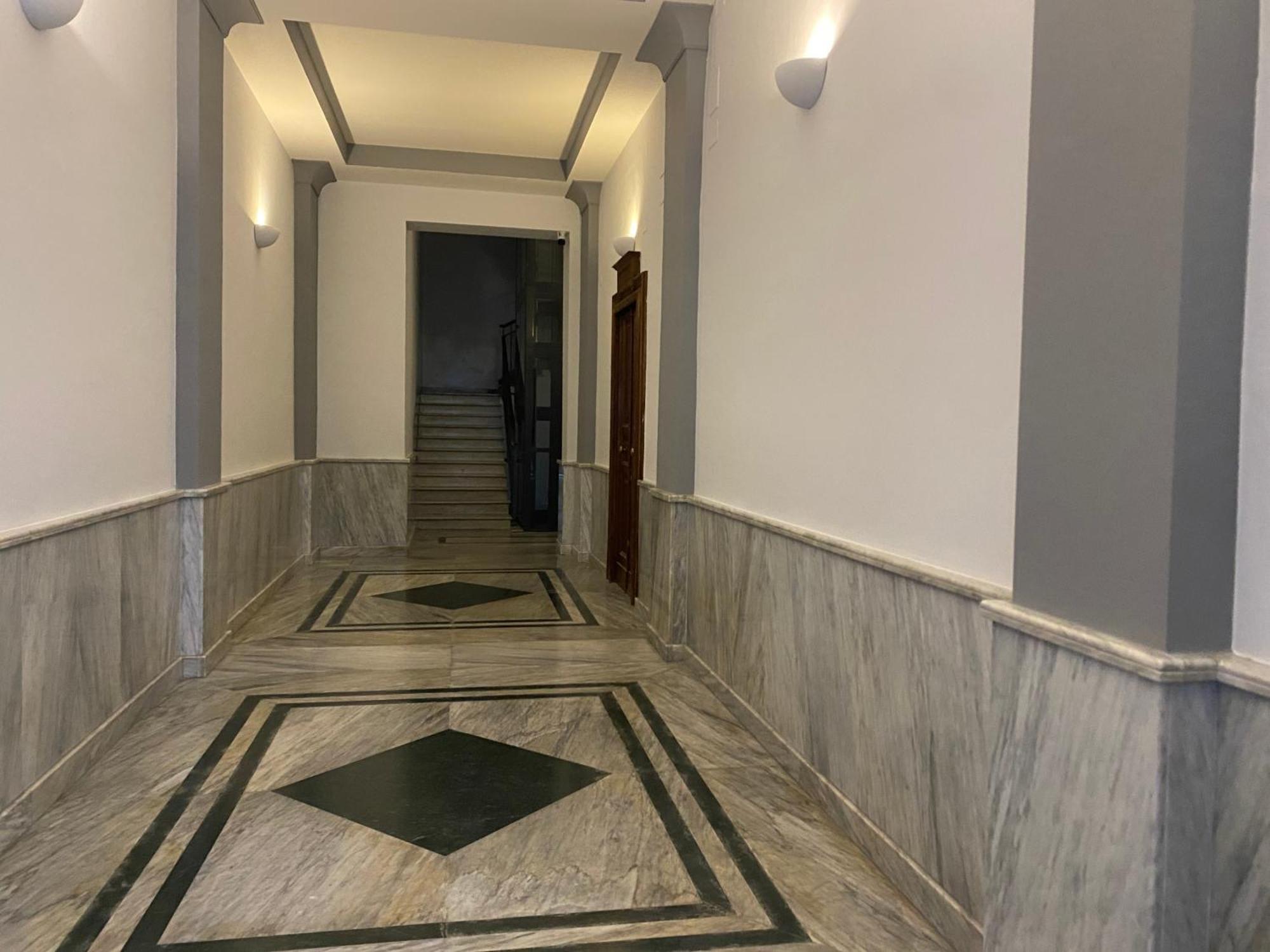 Lux Domus Apartment Бари Экстерьер фото